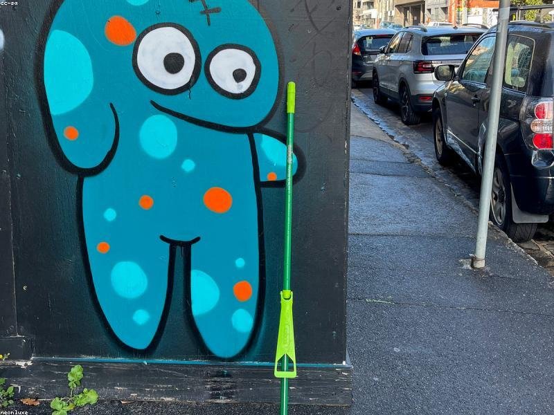 stainless steel jewelry care guide - detail