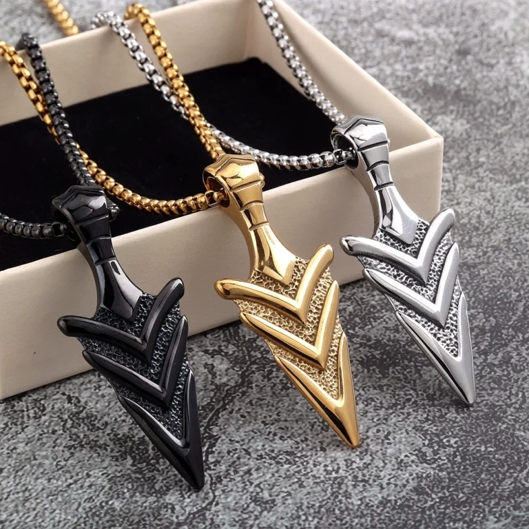 Vintage Double-Sided Arrow Pendant Titanium Steel Necklace for Men and Women Wholesale main product image